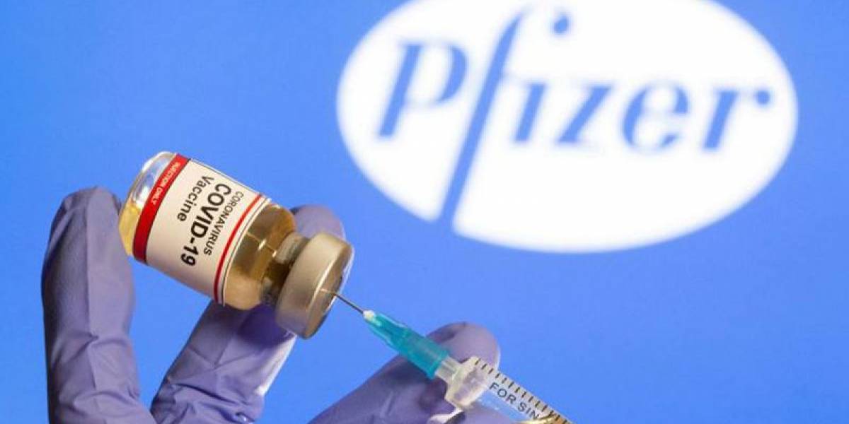 South Africa changes Covid vaccination rules to try to boost uptake